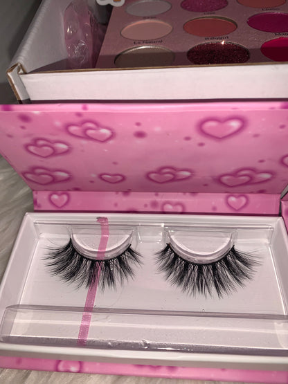 Glamor Cosmetics X Guera's Glam - La Coqueta Eyelashes