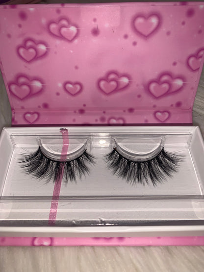 Glamor Cosmetics X Guera's Glam - La Coqueta Eyelashes