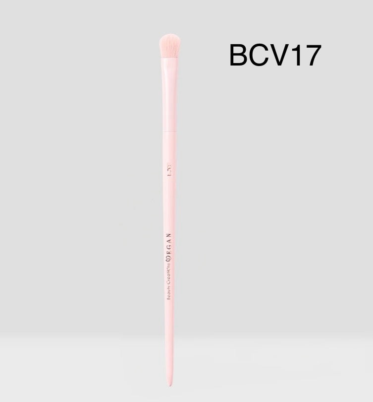 Vegan Large Packing Shadow Brush BCV17