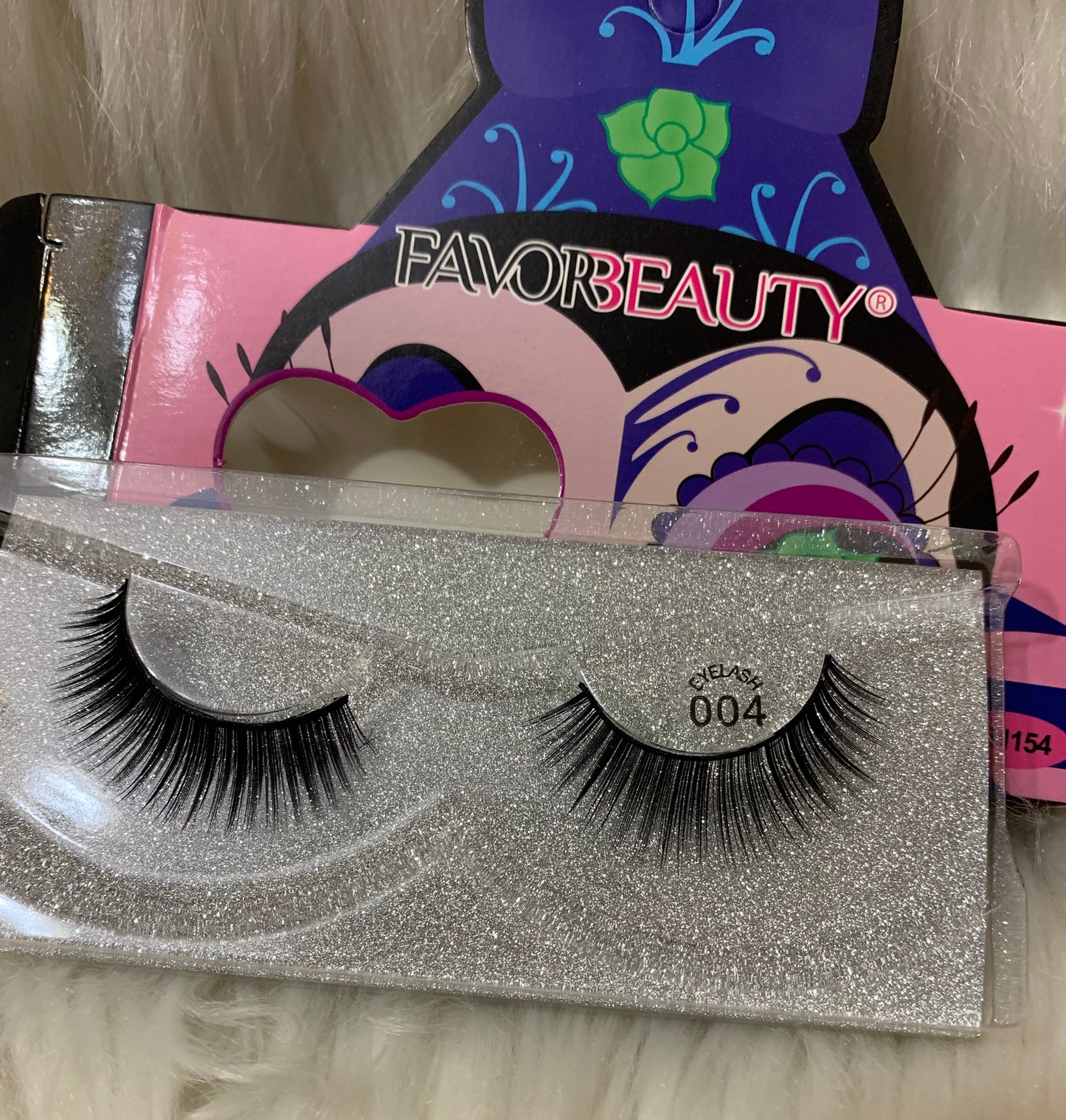 Eyelashes FavorBeauty