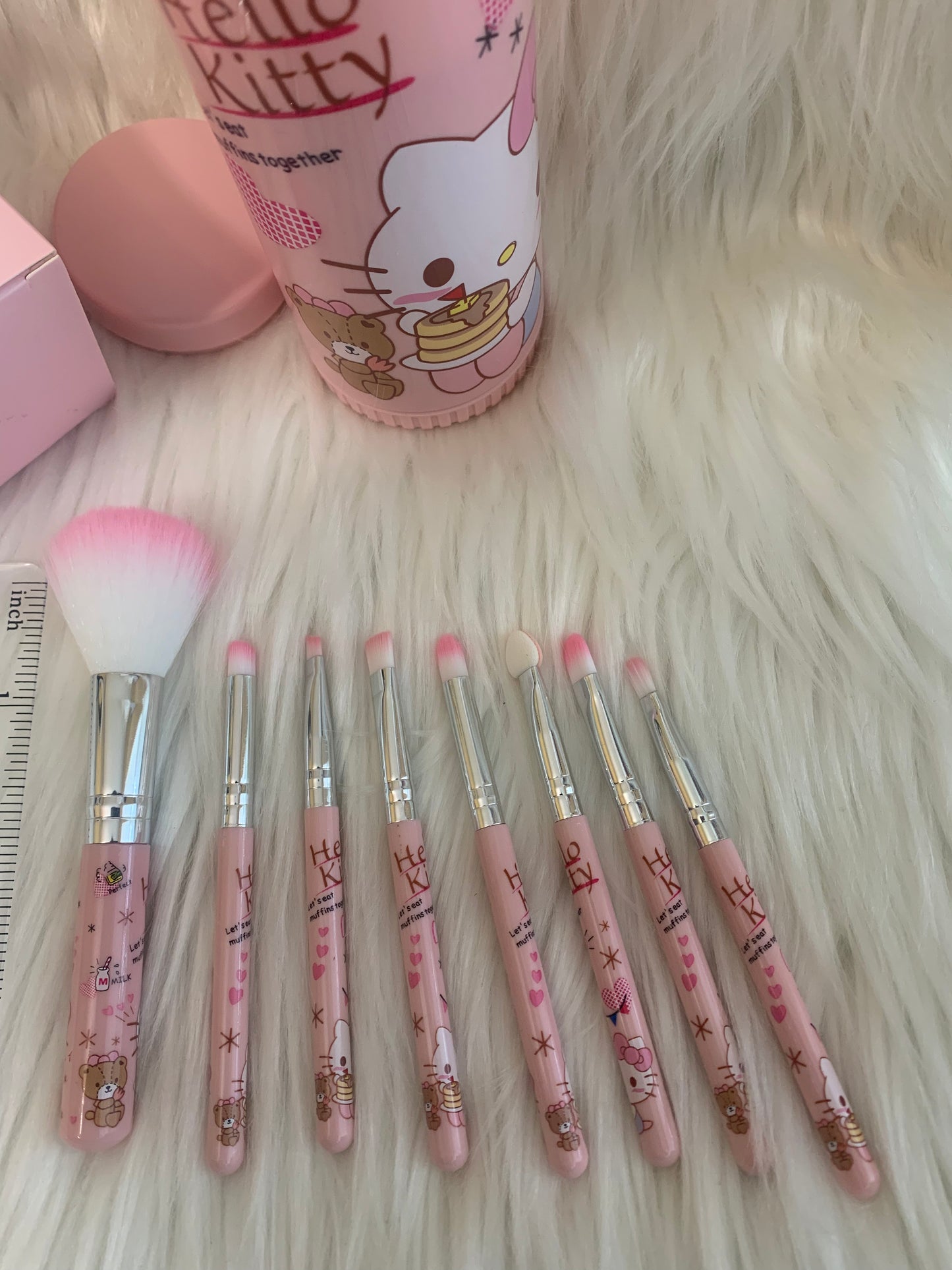 HK 8 in 1 Makeup Brush